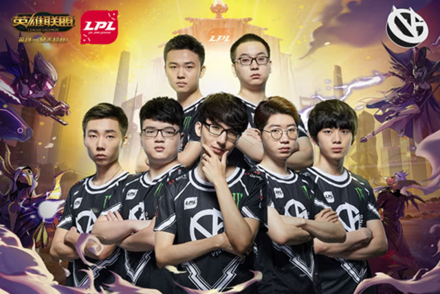 发挥主导作 发挥主导作