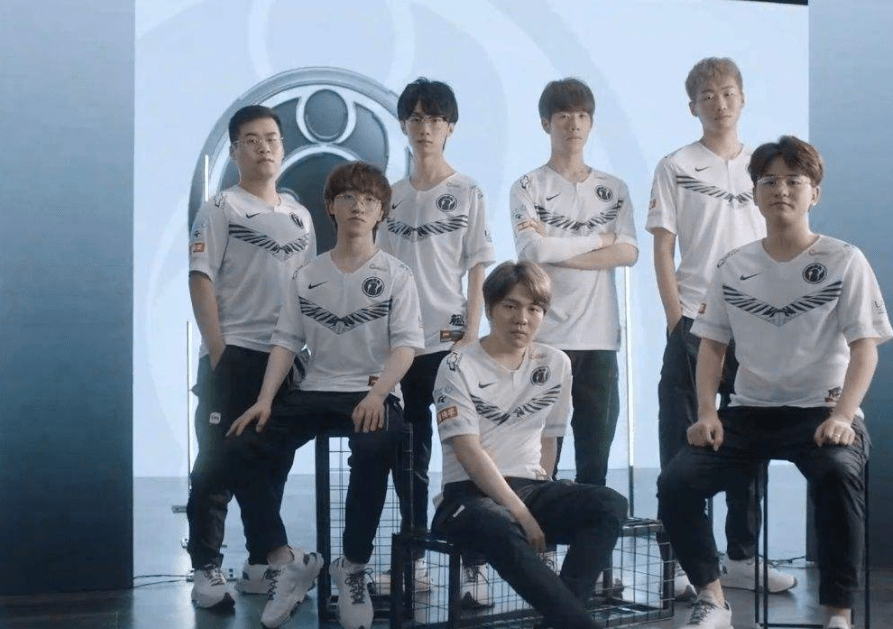 球比赛中极 球比赛中极